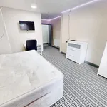 Rent 10 bedroom house in Birmingham