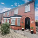 Rent 4 bedroom flat in North West England