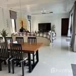 Rent 4 bedroom house of 250 m² in Phuket