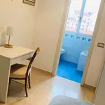 Rent a room of 200 m² in milan