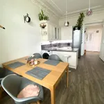 Rent 3 bedroom apartment in Praha 3