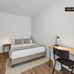 Miete 4 Schlafzimmer wohnung von 14 m² in Berlin