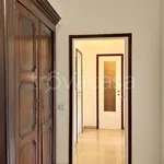 Rent 3 bedroom apartment of 90 m² in Milano