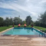 Rent 5 bedroom house of 82 m² in Aix-en-Provence