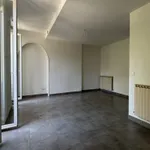 Appartement de 80 m² avec 3 chambre(s) en location à Hyères