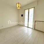 Affitto 3 camera appartamento di 128 m² in Verona