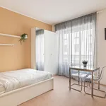 Rent 1 bedroom apartment in Milan