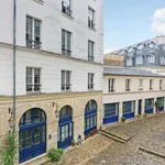 Rent 1 bedroom apartment of 50 m² in Paris