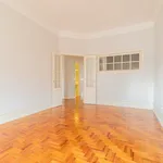 Rent 3 bedroom apartment of 180 m² in Lisbon