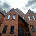 Rent 3 bedroom flat in West Midlands