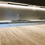 Affitto 3 camera appartamento di 90 m² in Milan