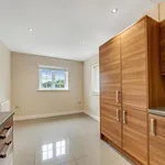 Rent 3 bedroom flat in Tonbridge and Malling