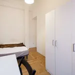 Rent a room of 150 m² in madrid