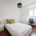 Rent a room in lisbon