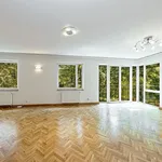 Rent 5 bedroom apartment of 180 m² in Capital City of Prague