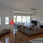 Rent 3 bedroom house of 400 m² in Βούλα