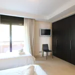 Alquilo 2 dormitorio apartamento de 160 m² en Puerto Banús