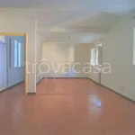 Affitto 5 camera appartamento di 110 m² in Lucca