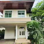 Rent 4 bedroom house of 400 m² in Bangkok