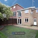 Terraced house to rent in Poppy Close, Luton LU3