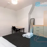 Rent a room of 10 m² in London