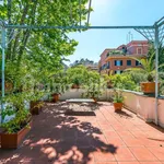 Rent 5 bedroom house of 330 m² in Rome