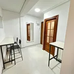 Rent 4 bedroom apartment in Madrid