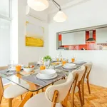 Rent 3 bedroom apartment of 100 m² in Lisbon