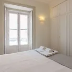 Rent 1 bedroom apartment of 80 m² in lisbon