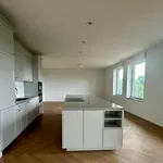 Huur 5 slaapkamer appartement van 169 m² in Van der Leekbuurt