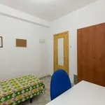 Rent a room of 130 m² in granada