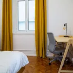 Rent a room in lisbon