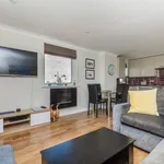 Rent 2 bedroom flat in Brighton Marina