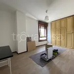 Rent 5 bedroom apartment of 19 m² in Padova