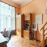 Rent 4 bedroom apartment of 102 m² in Capital City of Prague