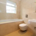 Rent 2 bedroom flat in Cardiff