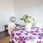 Rent a room of 150 m² in valencia