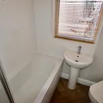 Rent 3 bedroom house in East Midlands