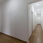 Rent 5 bedroom apartment in Barcelona