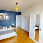 Rent a room in paris