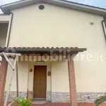 Rent 4 bedroom house of 105 m² in Cascina