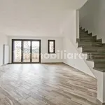 Rent 5 bedroom apartment of 131 m² in Rome