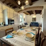 Rent 4 bedroom house of 290 m² in Umbertide