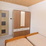 Pronajměte si 3 ložnic/e byt o rozloze 64 m² v Nymburk