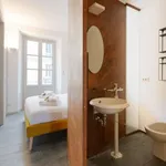 Rent 1 bedroom apartment of 45 m² in Milan