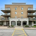 Appartement de 936 m² avec 2 chambre(s) en location à Vaughan (Maple)