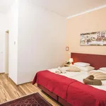 Miete 5 Schlafzimmer wohnung von 50 m² in Wien