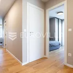 Rent 4 bedroom apartment of 145 m² in Split