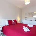 Rent 3 bedroom apartment of 150 m² in Matosinhos