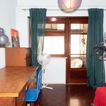 Rent a room of 84 m² in lisbon